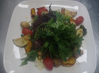 Жареные овощи с пикантной заправкой