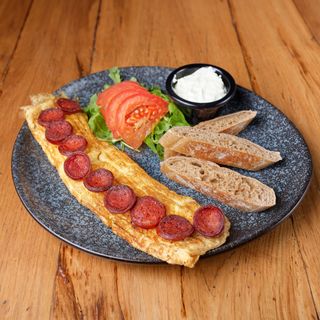 Omlet Sa Konjskim Kobasicama