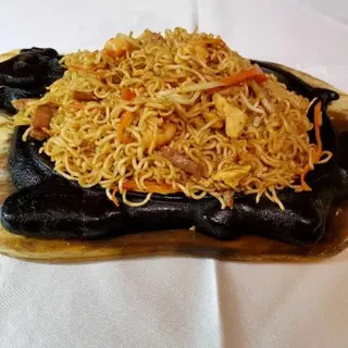 A31. Tallarines Sobre Bandeja Quemada