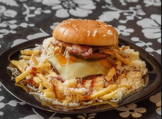 Burger Barbacoa + Patatas + cocacola lata