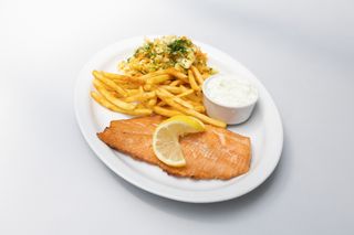 Łosoś z pieca z sosem tzatziki