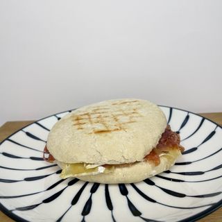 Mollete Jamón y Brie 