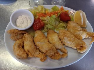 Rosada Frita Con Alioli
