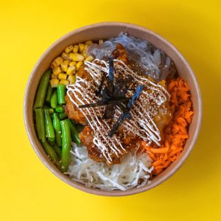 Soya kurczak cupbop