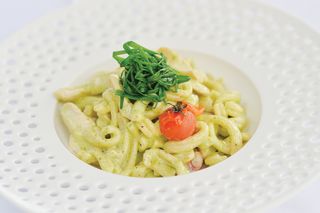 Pašta sa piletinom i spanaćem 300 gr