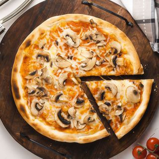 Pizza Fungi (32 Cm.)