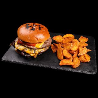 Двоен Чийзбургер (500г)