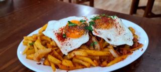 Huevos Rotos De Chorizo