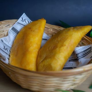 Empanada Con Queso Blanco