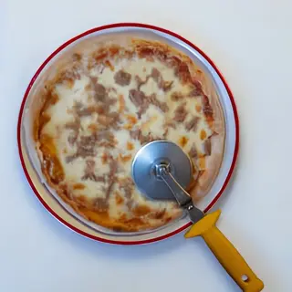 Pizza Tonno (mica)