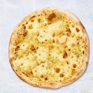 Italiana Quattro formaggi pizza