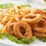 Plato de calamares con verduras y patatas 