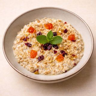 Terci cu fructe uscate cu lapte vegetal