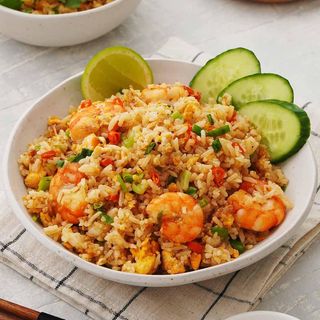 Arroz frito con gambas