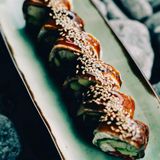 Рол без рису з вугром та креветкою