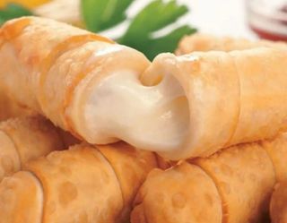 Tequeños Con Salsa De Arándanos (6 Uds.)