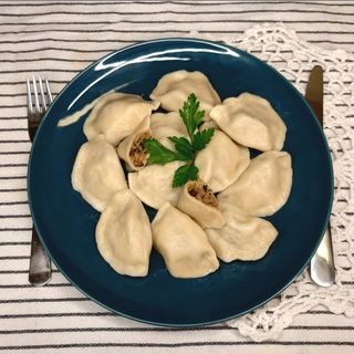Pierogi z kapustą i grzybami / 0,5 kg / ok. 19 szt.