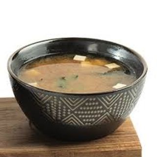 Zuppa di asparagi e polpa di granchio