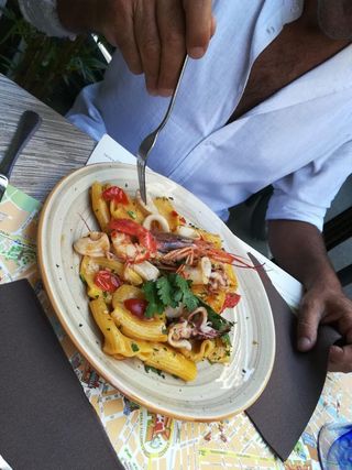 Calamarata di paccheri con gamberoni