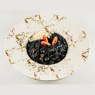 Crni risotto sa sipom