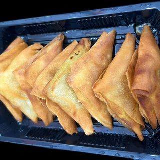 Gyozas Curry (8 Uds.)