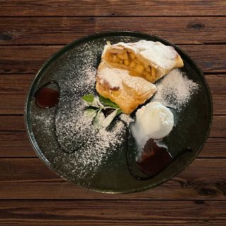 Штрудель яблучний (200/50г)