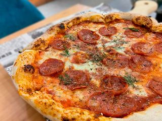 Pizza Salami Picante