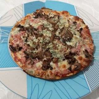 20. Pizza Capricho Mediana