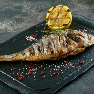 კალმახი ნაკვერჩხალზე