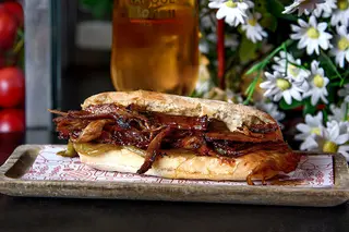 Bocadillo De Panceta