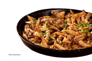 bambú y setas chinas salteadas