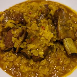 Arroz Con Costillas Ibéricas Y Chorizo