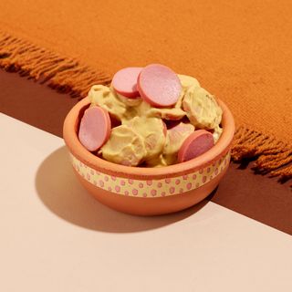 სოსისი მდოგვის სოუსში