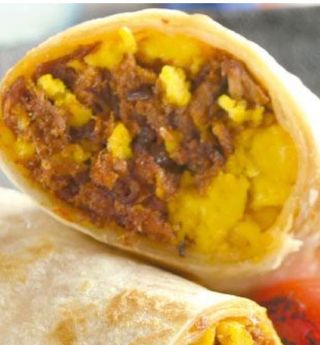 Burrito De Carne Y Queso