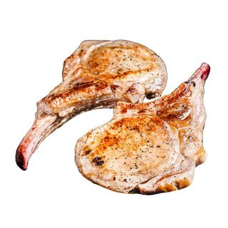 Chuletas De Cordero A La Brasa Con Guarnición