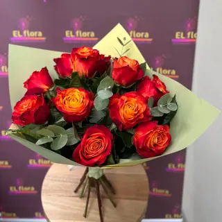Buchet 11 trandafiri(rosu portocaliu)