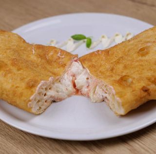 Calzone pizza fritta