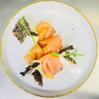 Croccante di semi, Philadelphia e salmone affumicato