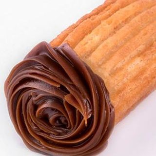 Churro relleno de dulce de leche
