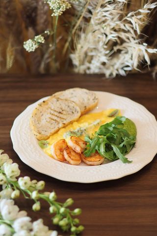 Омлет с голубым сыром