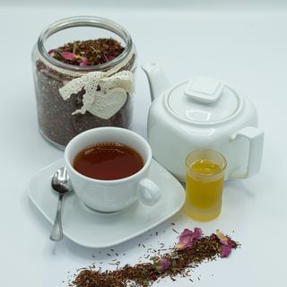 Ceai Rooibos cu trandafiri