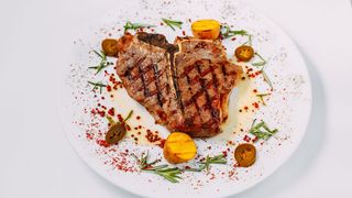 Т-бон стейк