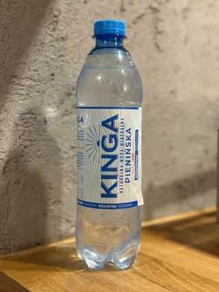 Woda niegazowana 0,5l