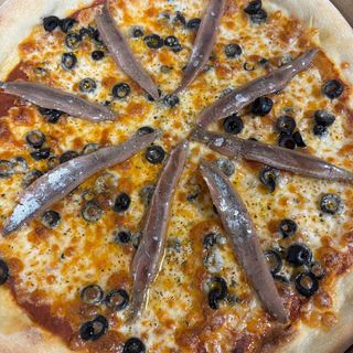 Pizza Napoli (33 cm.)