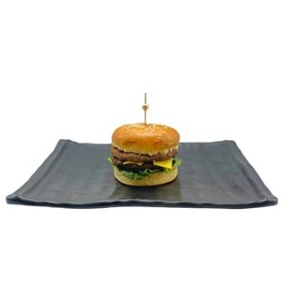 SIMPLE BIG BURGER BEEF