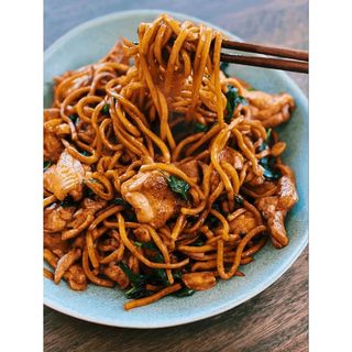 Noodle and Chicken