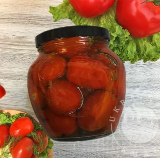 Konserwowane pomidory 1600g