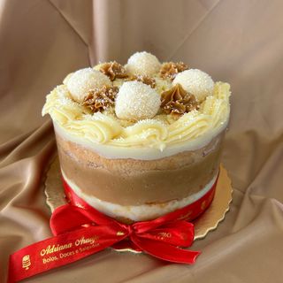 Bolo de Aniversário - Delícia dos Deuses