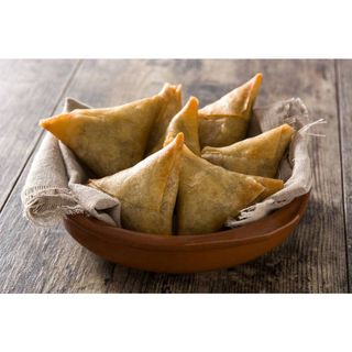 Veggie Samosa (10 Pcs)