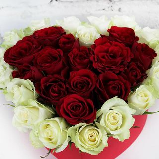 Aranjament Inima alb - rosu